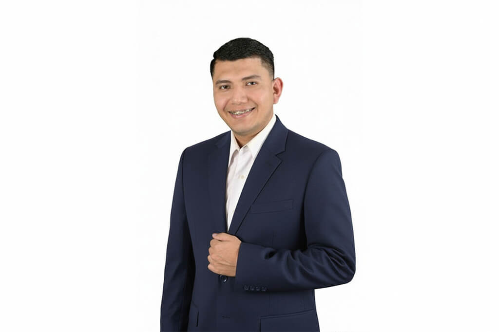 Alejandro Lara